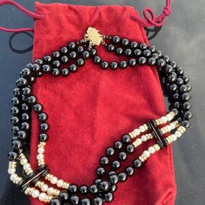 Black onyx, 14 beads, clasp,14 K separators and pearl Necklace